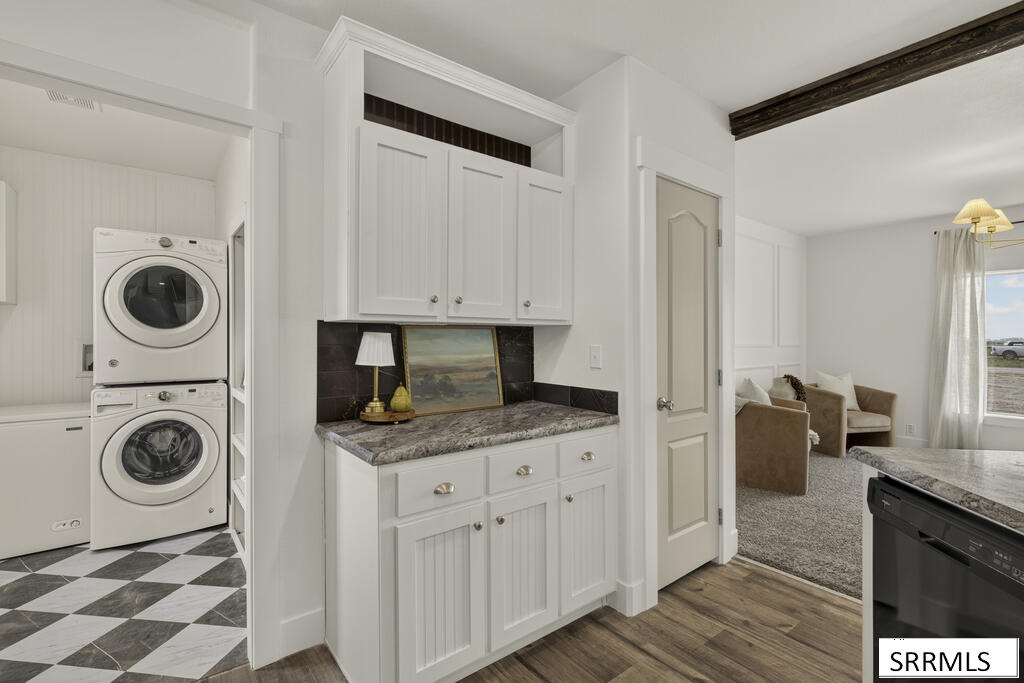 280 N 2270 E Property Photo 12