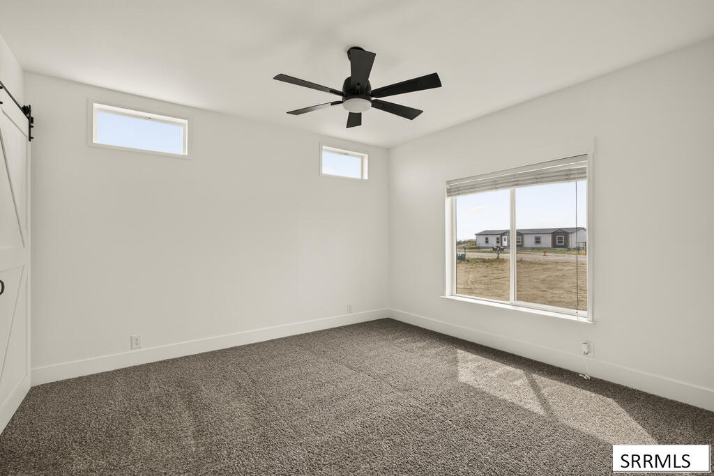 280 N 2270 E Property Photo 16