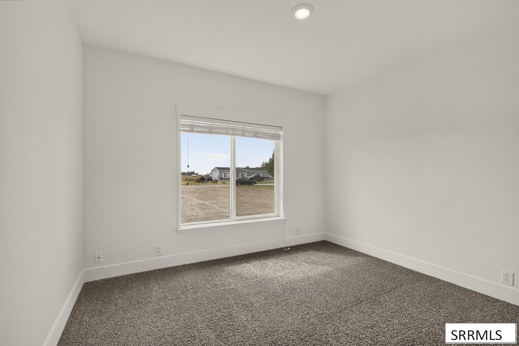 280 N 2270 E Property Photo 21
