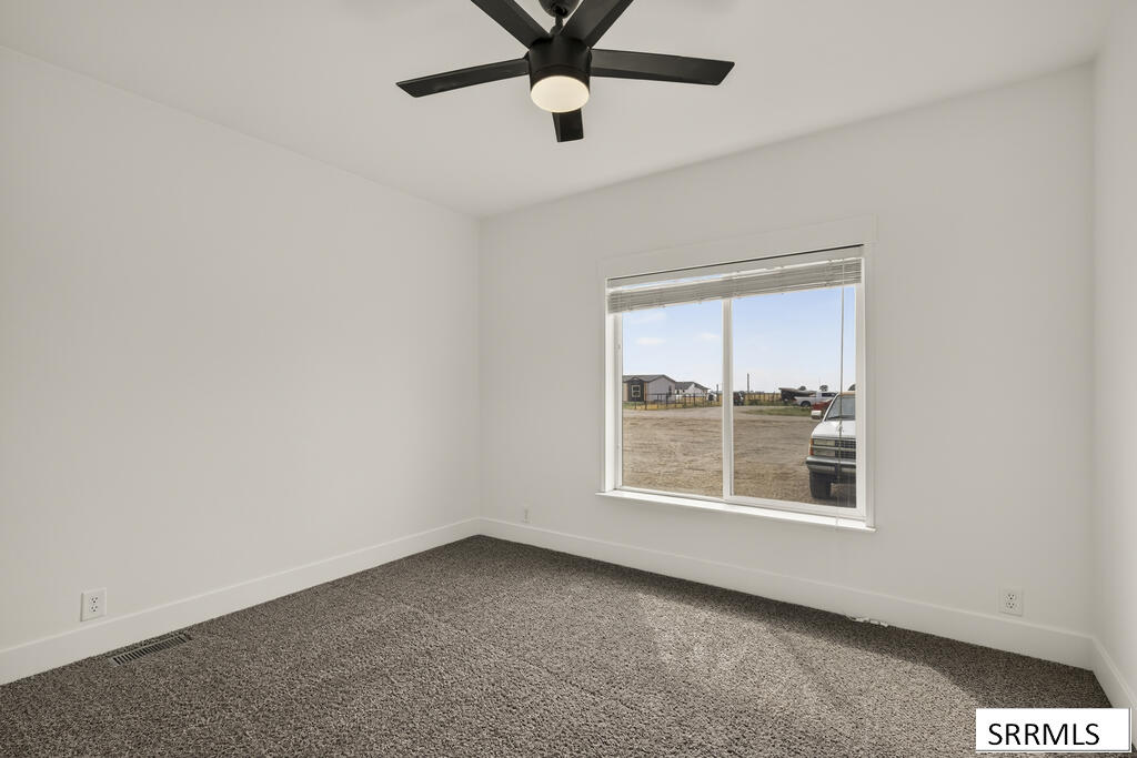 280 N 2270 E Property Photo 24