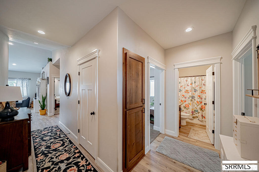 159 Park View Loop Property Photo 3