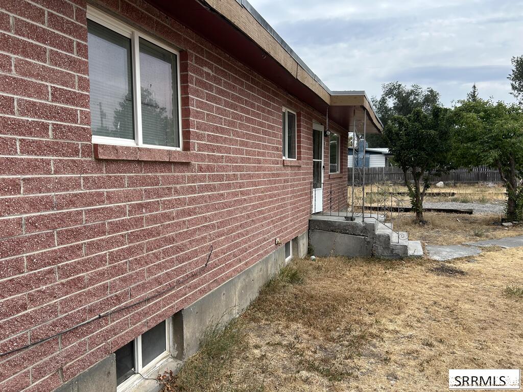 748 W 175 N Property Photo 3