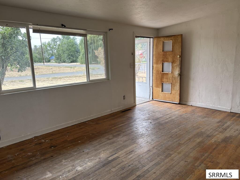 748 W 175 N Property Photo 4