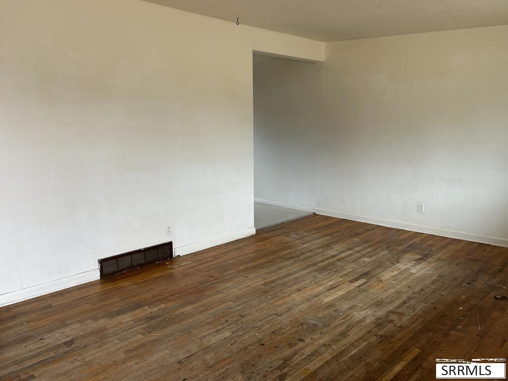 748 W 175 N Property Photo 5