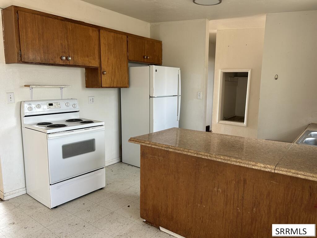 748 W 175 N Property Photo 6