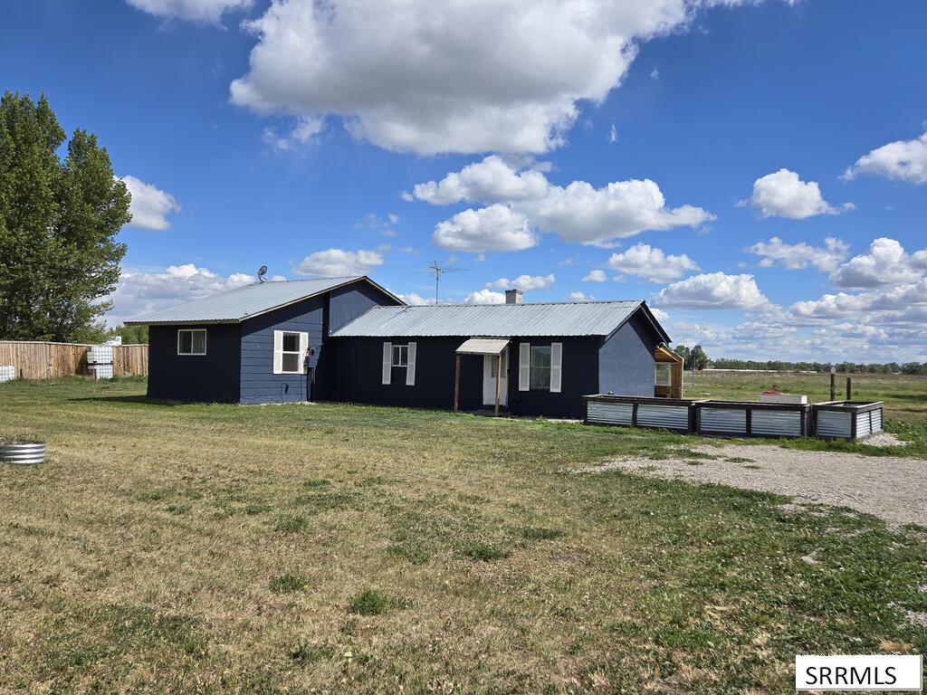 4028 E 600 N Property Photo 1