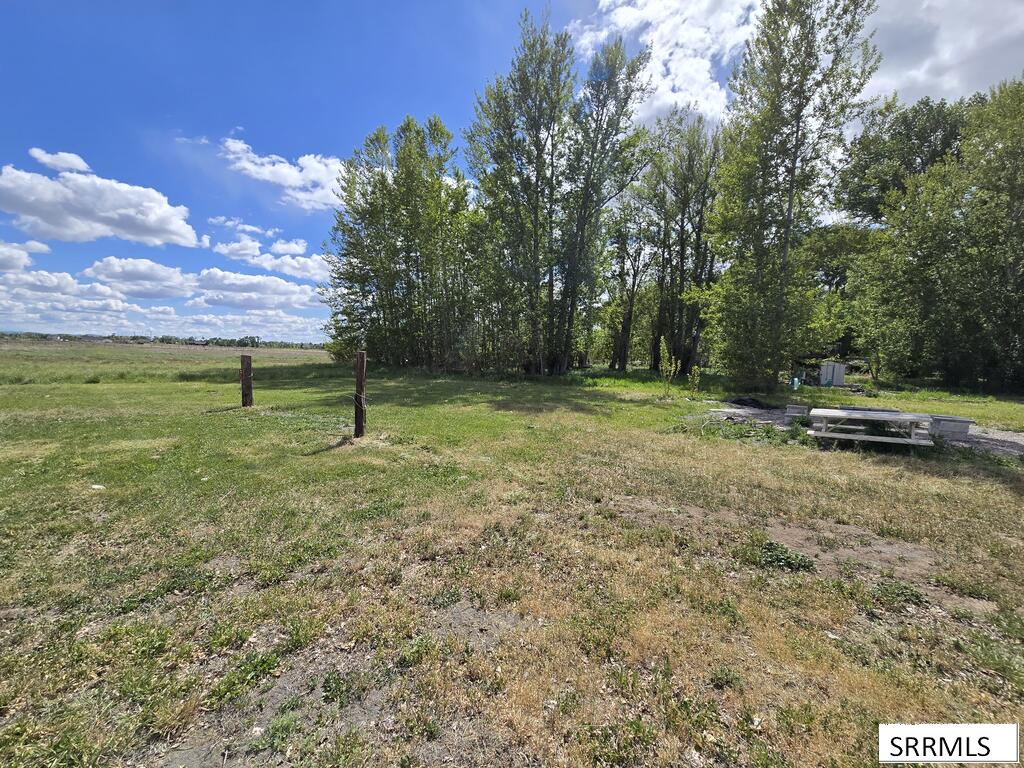 4028 E 600 N Property Photo 5