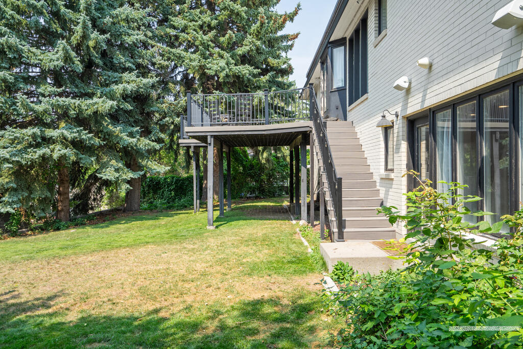 320 Yale Avenue Property Photo 8