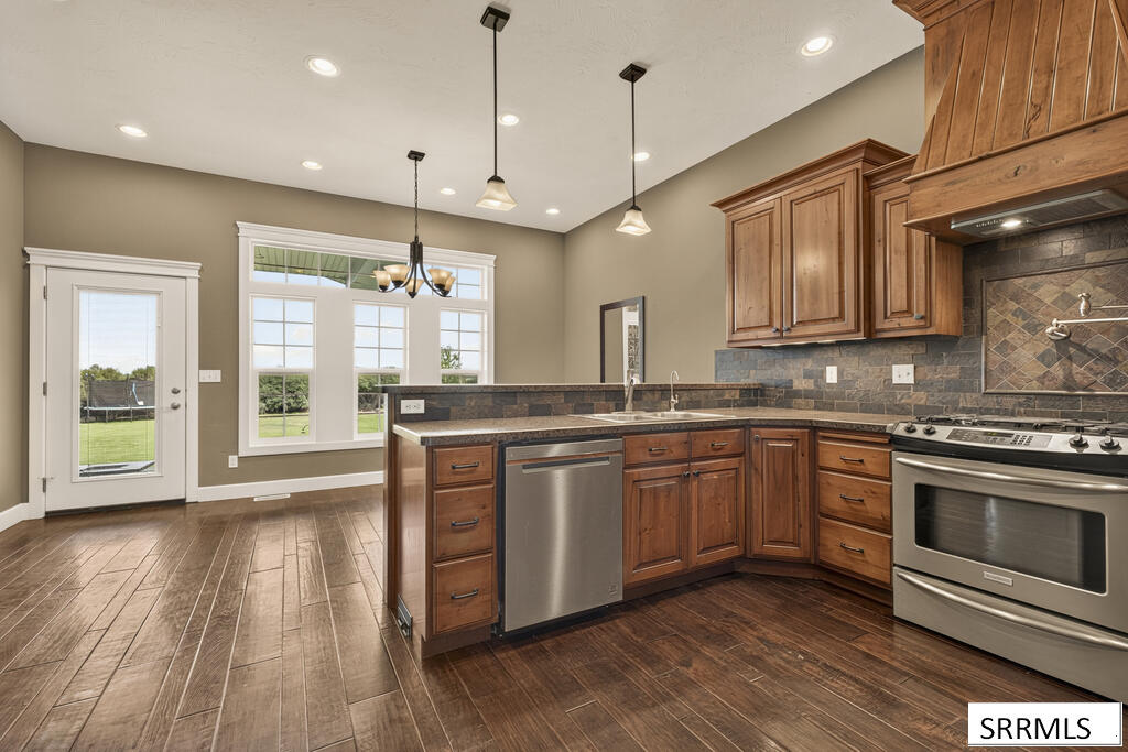 326 N 3744 E Property Photo 21