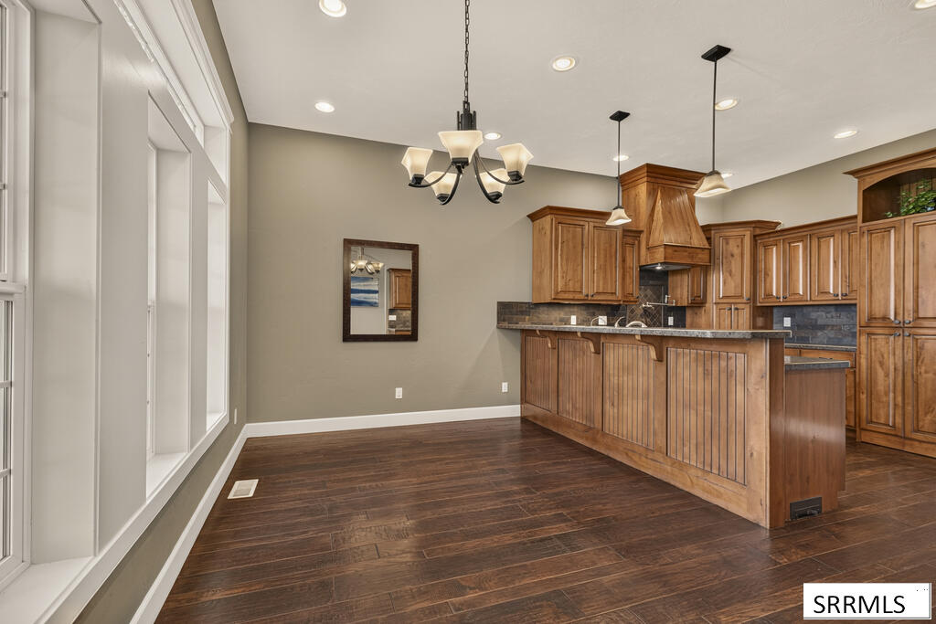 326 N 3744 E Property Photo 23