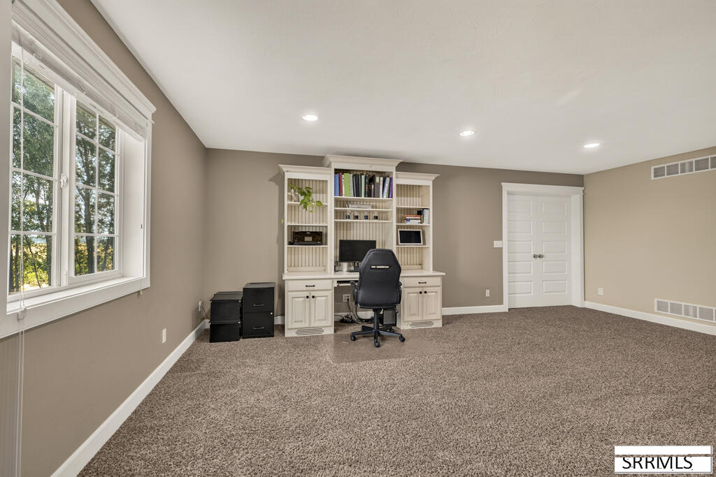 326 N 3744 E Property Photo 39