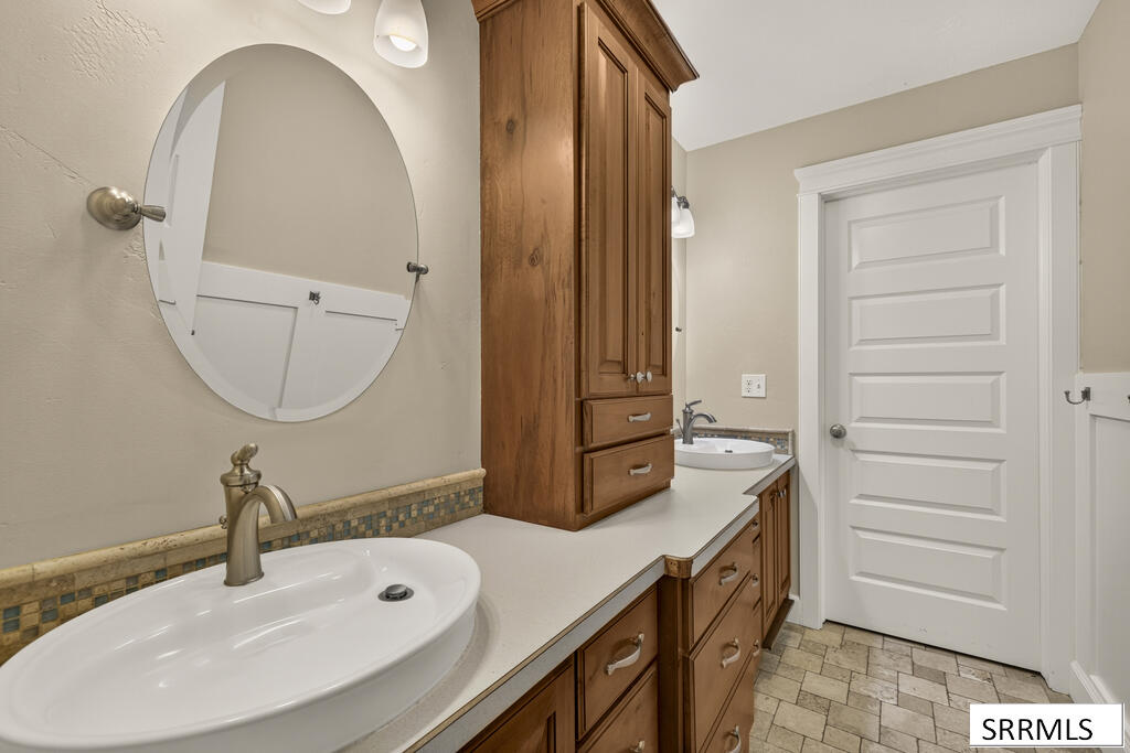 326 N 3744 E Property Photo 48