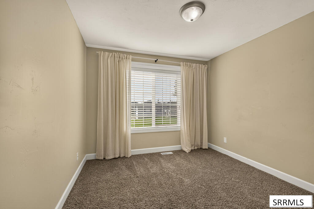 326 N 3744 E Property Photo 49