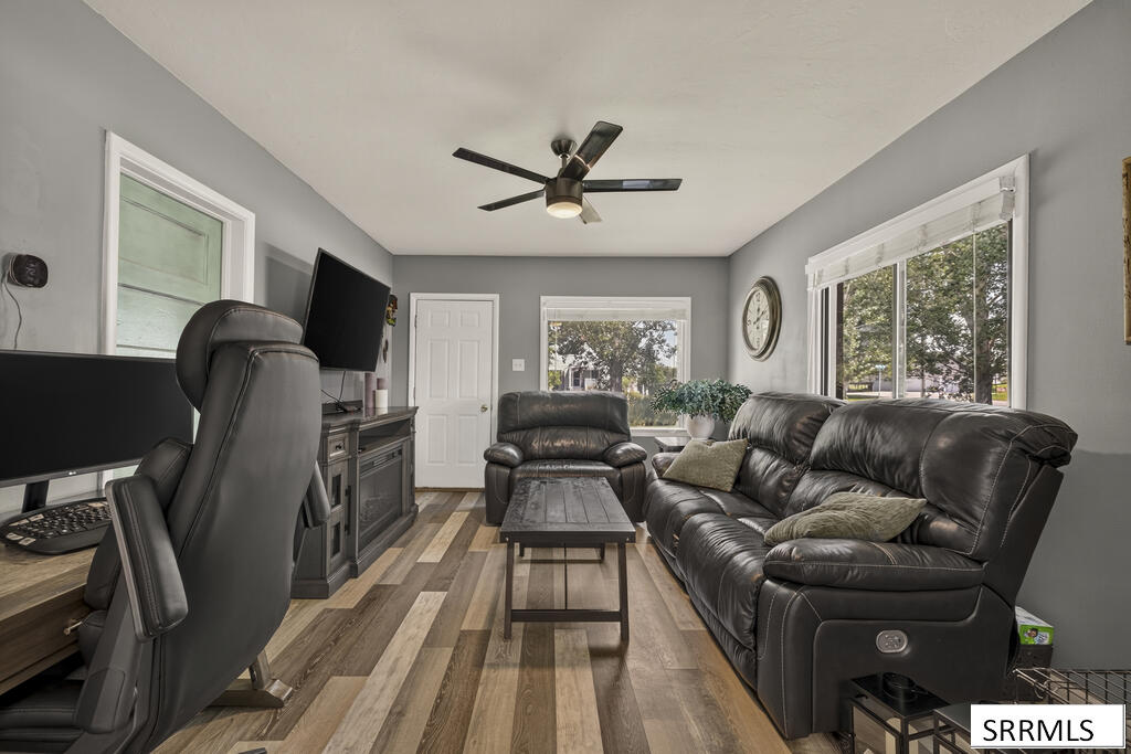 499 N 3300 E Property Photo 5