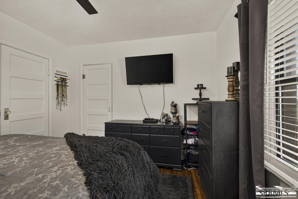 499 N 3300 E Property Photo 17