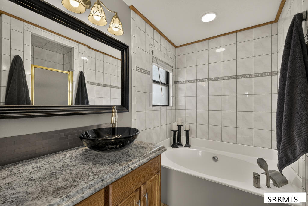 499 N 3300 E Property Photo 20