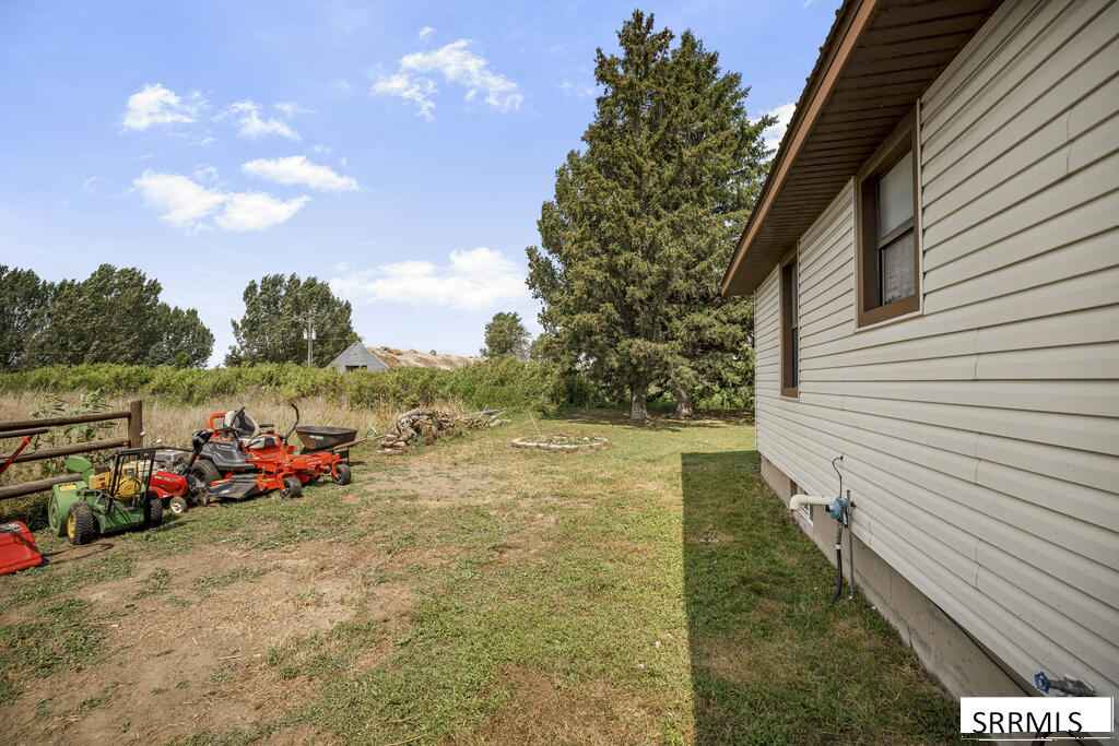 499 N 3300 E Property Photo 39