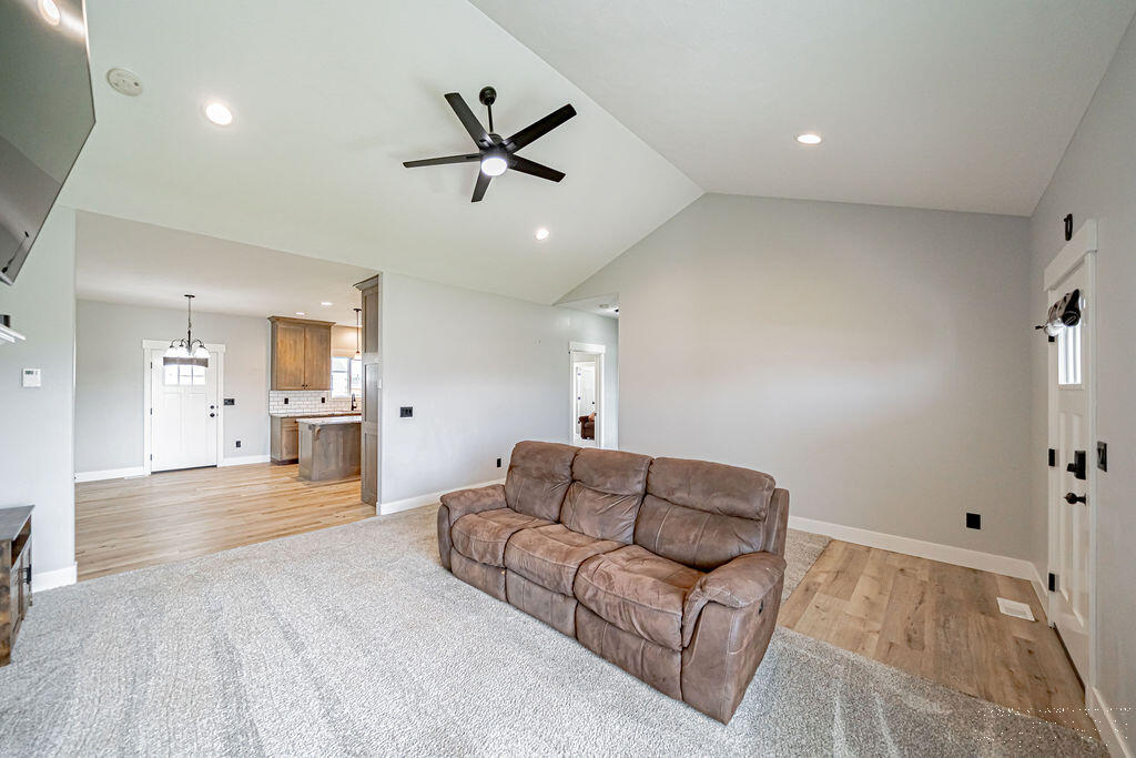 164 N 4039 E Property Photo 13