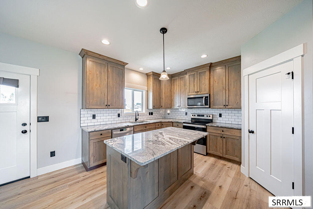 164 N 4039 E Property Photo 17