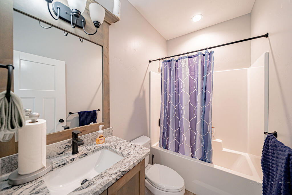 164 N 4039 E Property Photo 38