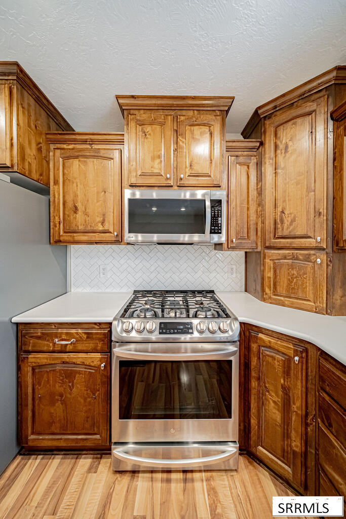 1079 N 2700 W Property Photo 18