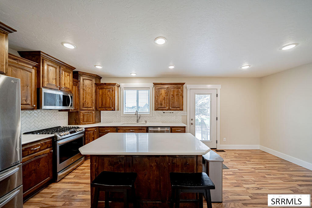1079 N 2700 W Property Photo 19