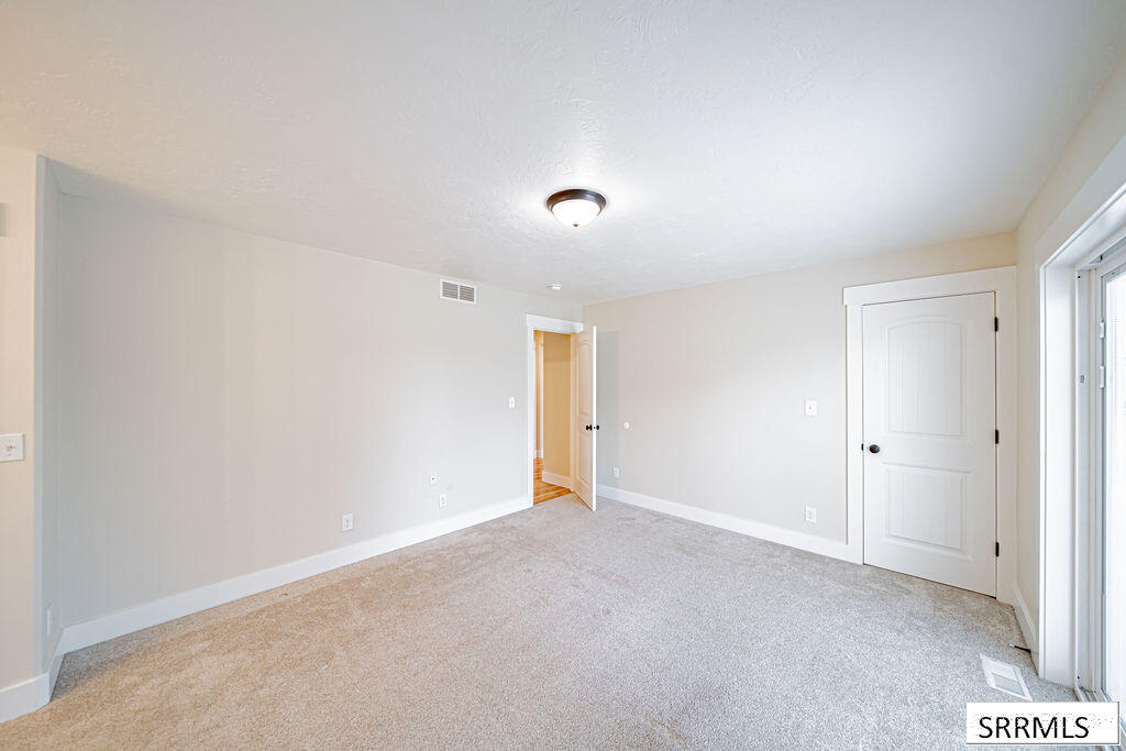 1079 N 2700 W Property Photo 26