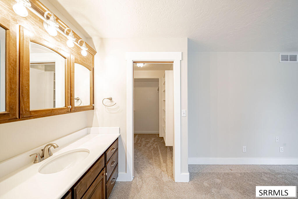 1079 N 2700 W Property Photo 29