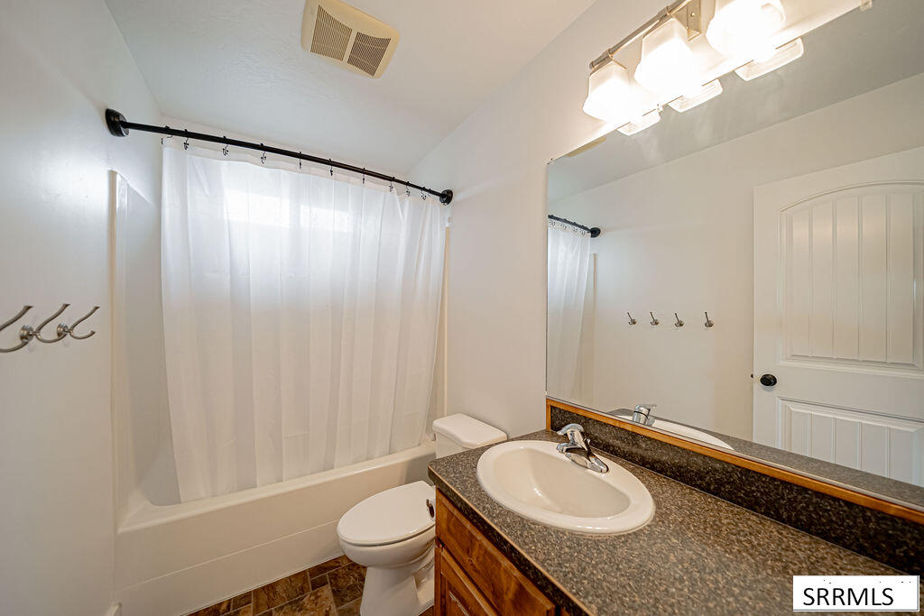 1079 N 2700 W Property Photo 40