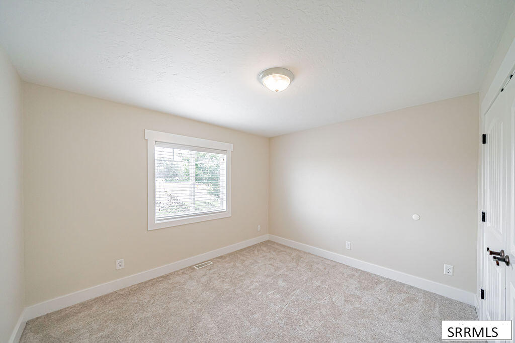 1079 N 2700 W Property Photo 42