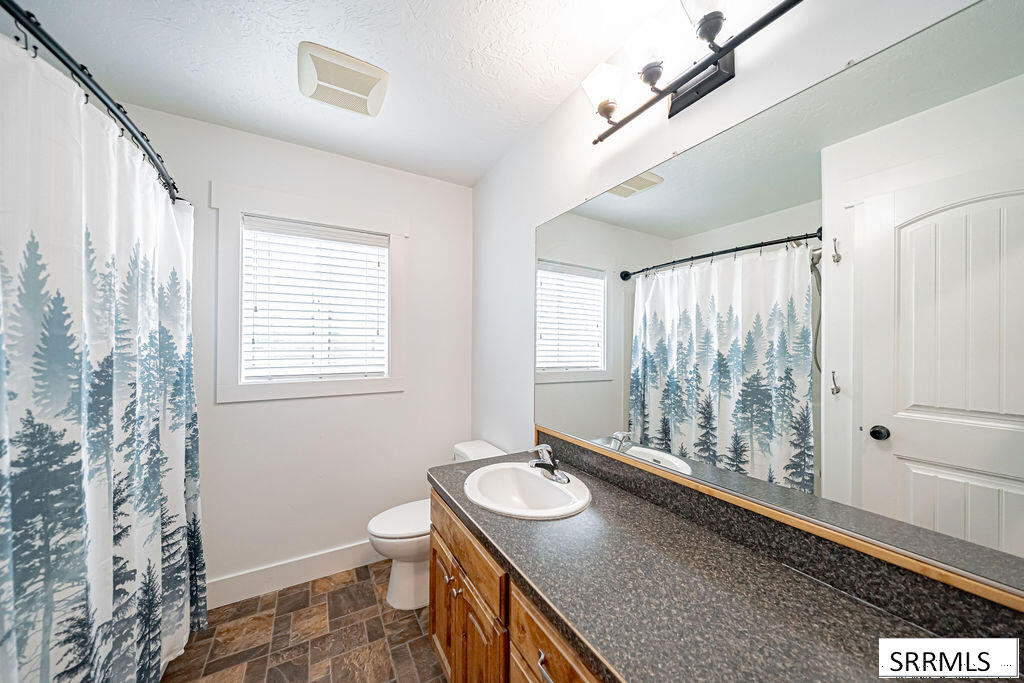 1079 N 2700 W Property Photo 49