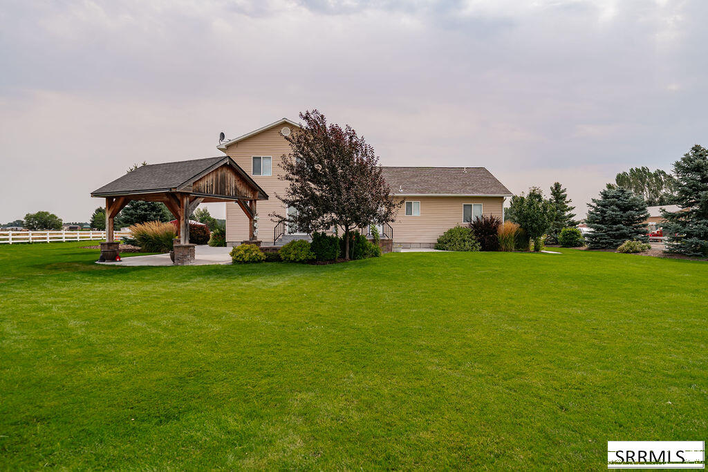 1079 N 2700 W Property Photo 66