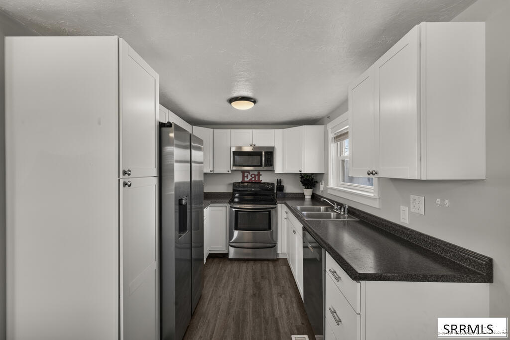 1148 Johnson Street Property Photo 13
