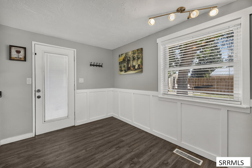 1148 Johnson Street Property Photo 17