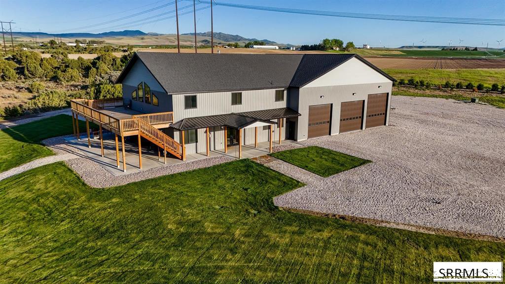 305 Snake River Drive Property Photo 1