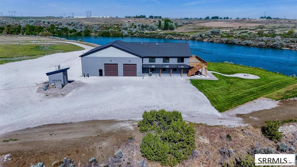305 Snake River Drive Property Photo 5