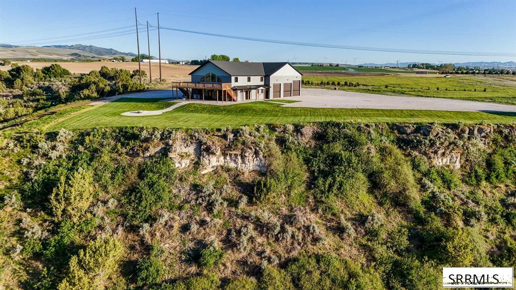305 Snake River Drive Property Photo 9