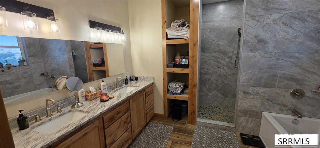 305 Snake River Drive Property Photo 24
