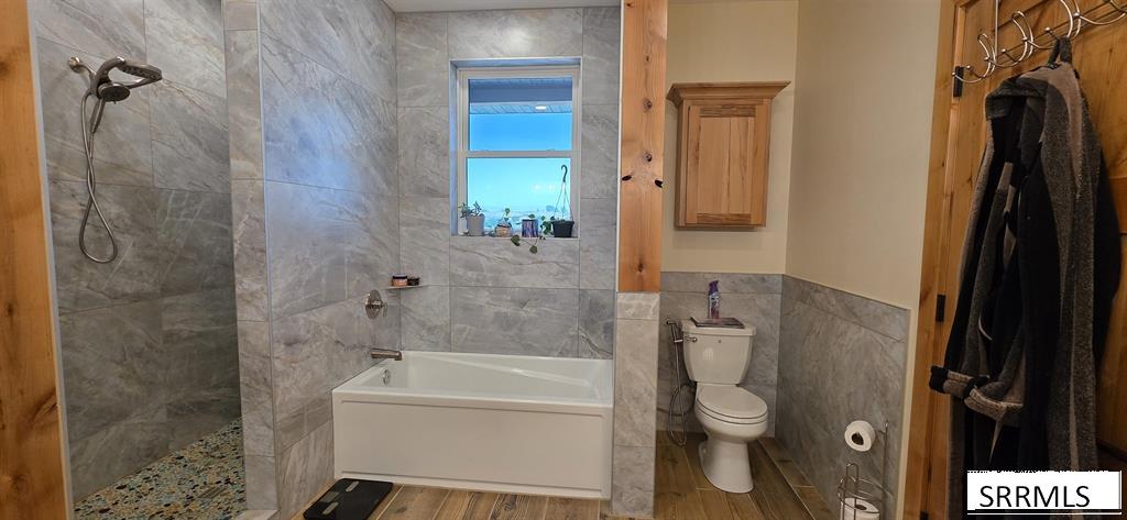 305 Snake River Drive Property Photo 25