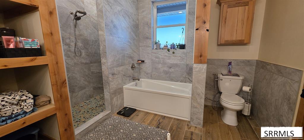 305 Snake River Drive Property Photo 26