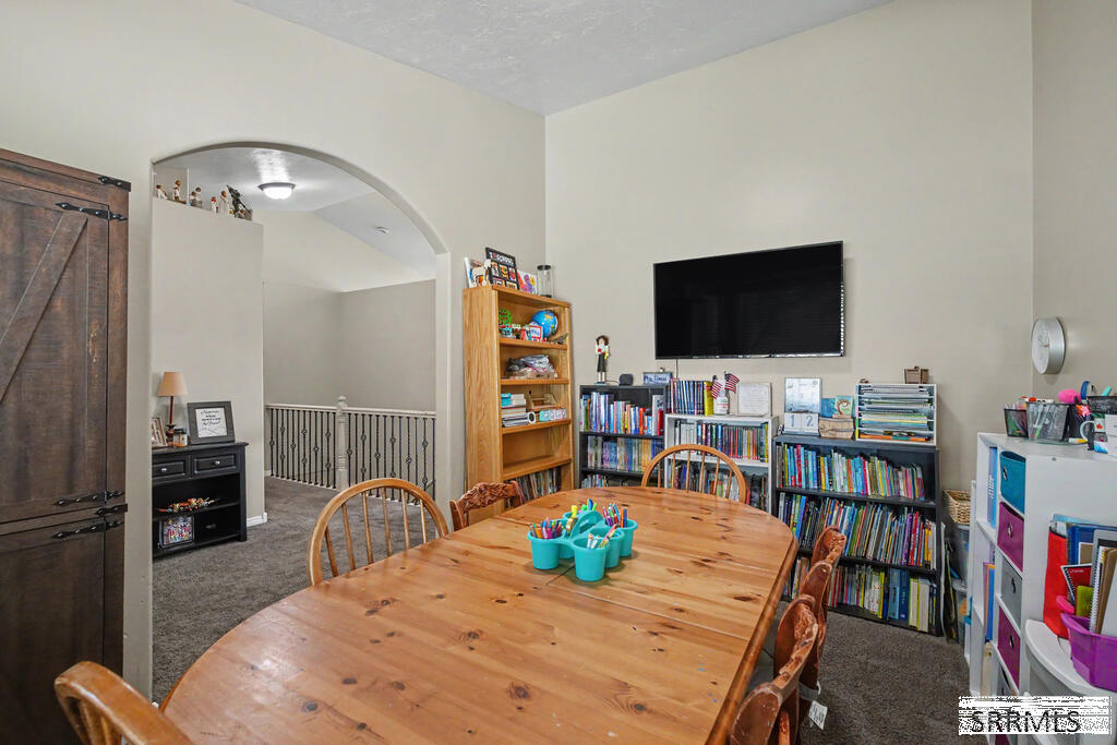 619 S Holladay Circle Property Photo 5