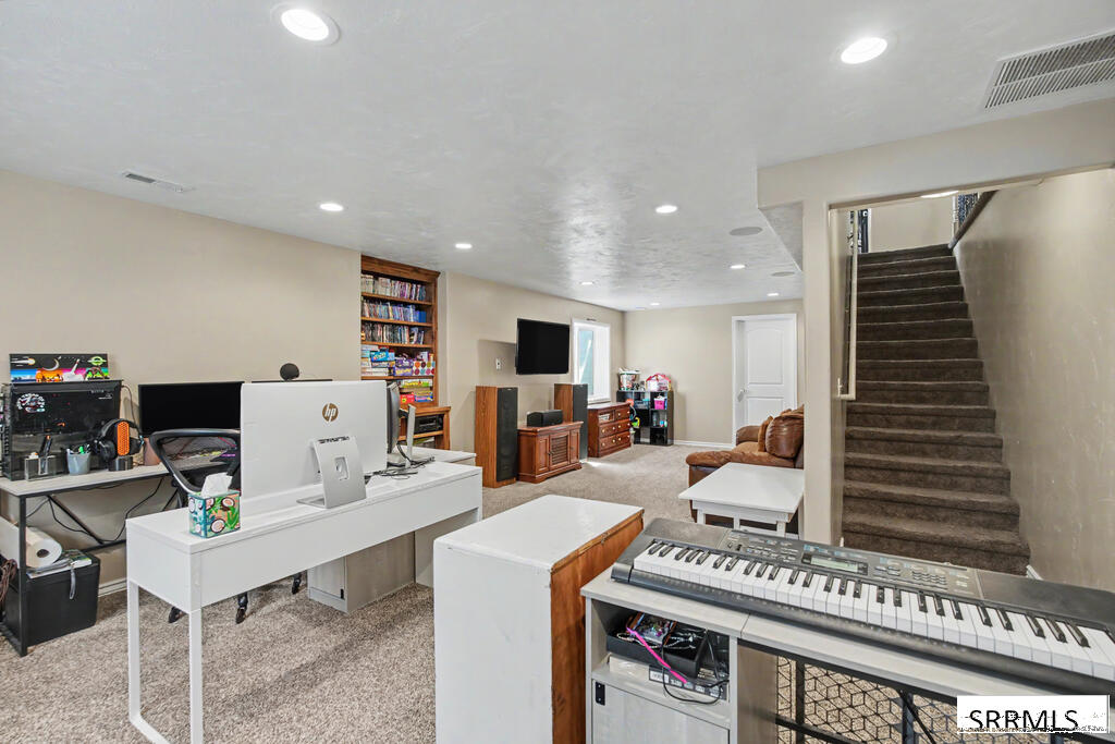 619 S Holladay Circle Property Photo 19