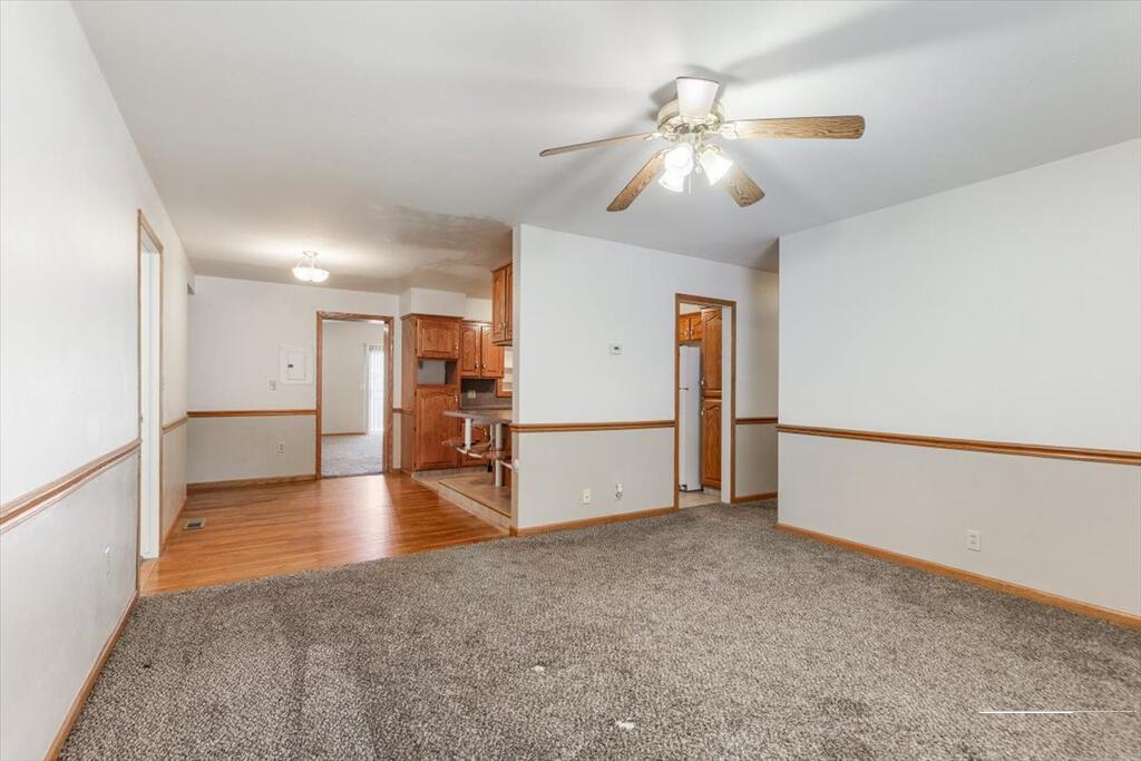 469 Linden Avenue Property Photo 6
