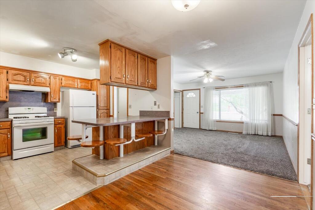 469 Linden Avenue Property Photo 7