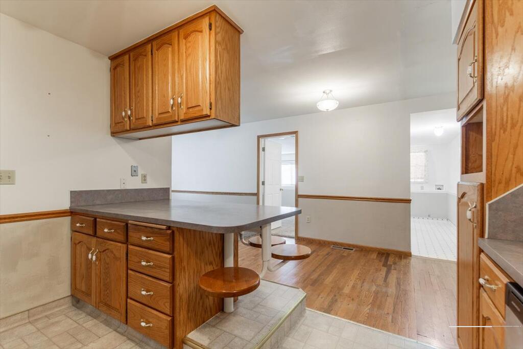 469 Linden Avenue Property Photo 10