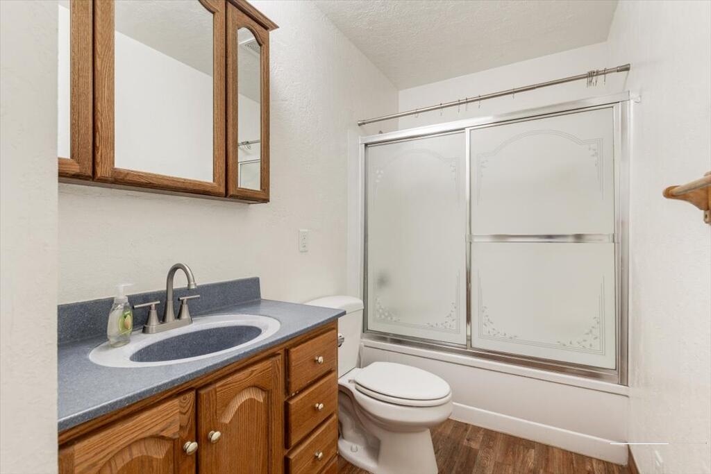 469 Linden Avenue Property Photo 26