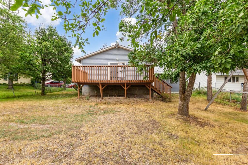 469 Linden Avenue Property Photo 27