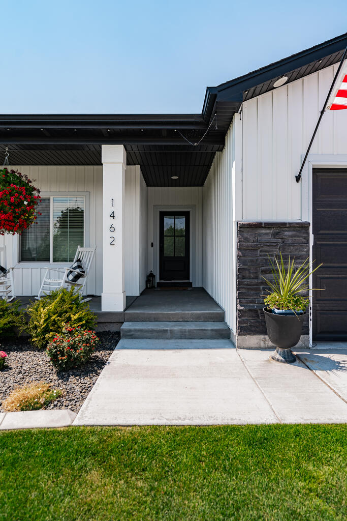 1462 N 805 E Property Photo 2