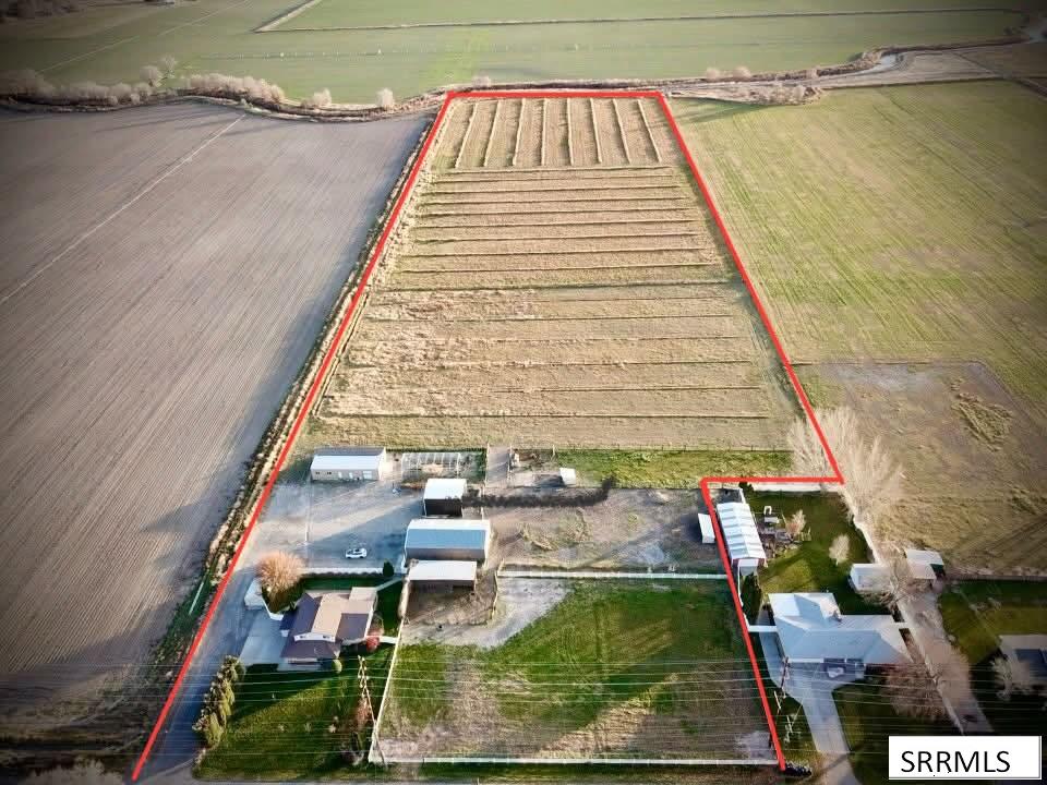 1622 Riverton Road Property Photo 1