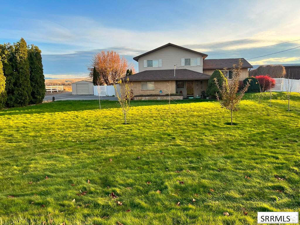 1622 Riverton Road Property Photo 2